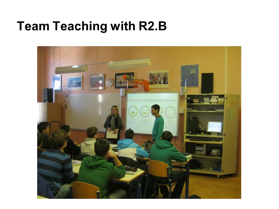 Team Teaching with R2.B