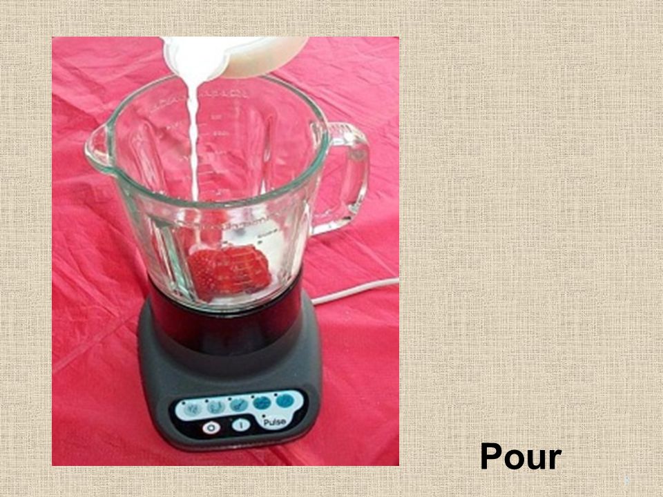 4. Pour the milk and yoghurt into the blender. Pour 8