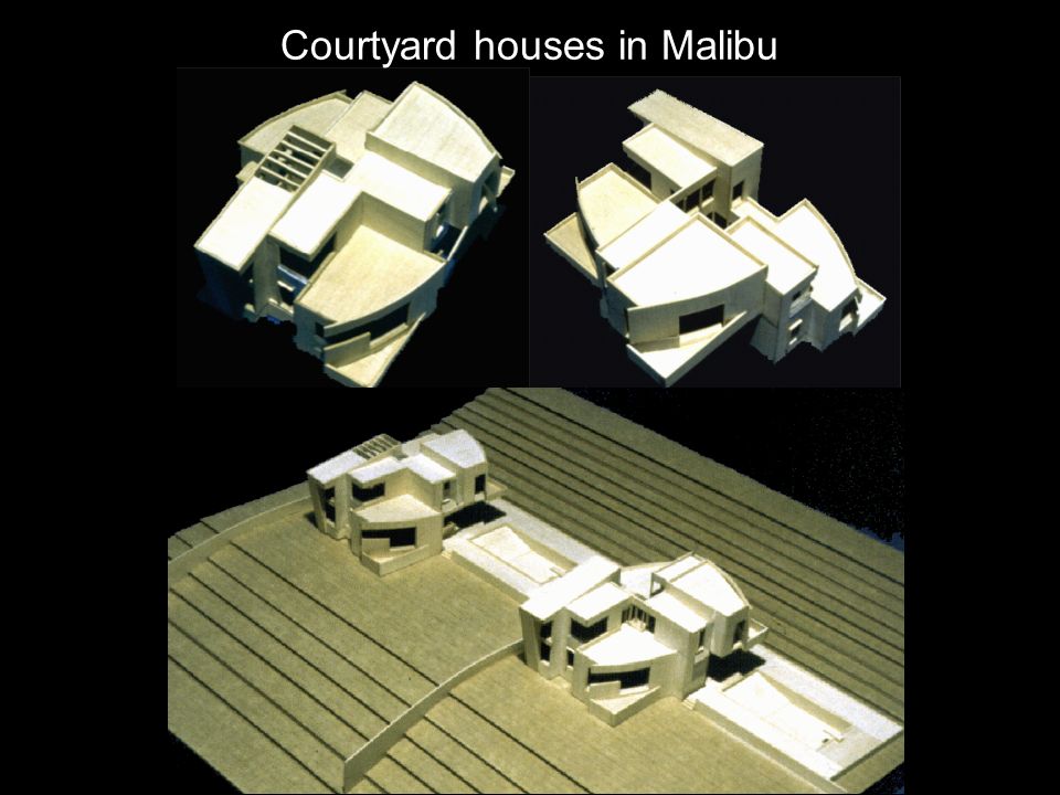 Courtyard houses in Malibu
