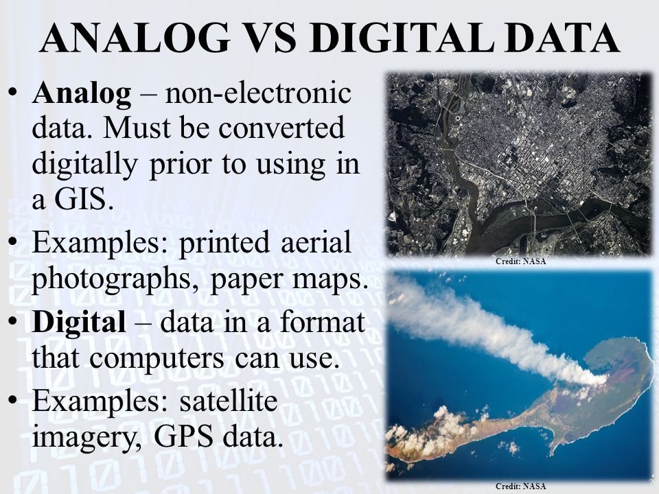 What is the difference between analog and digital data in GIS?