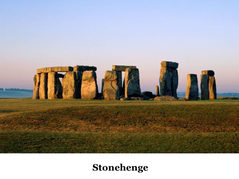 The famous stonehenge. Стоунхендж. Стоунхендж святилище друидов. Стоунхендж летнее солнцестояние. Stonehenge in English.